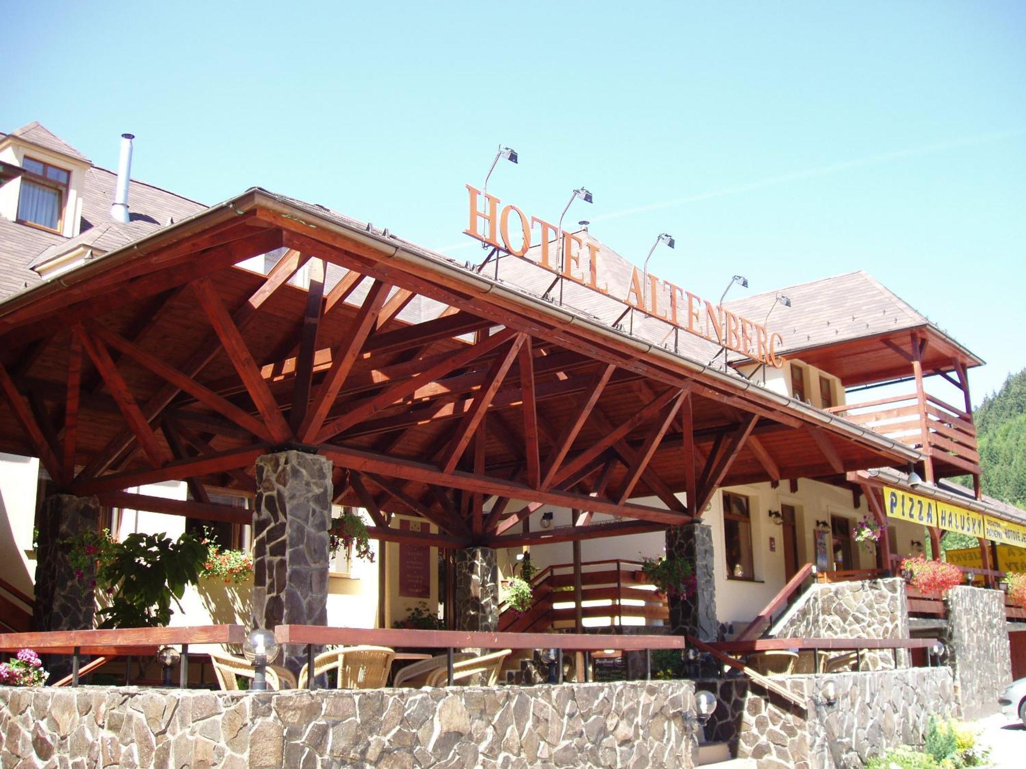 Hotel Altenberg Staré Hory Buitenkant foto