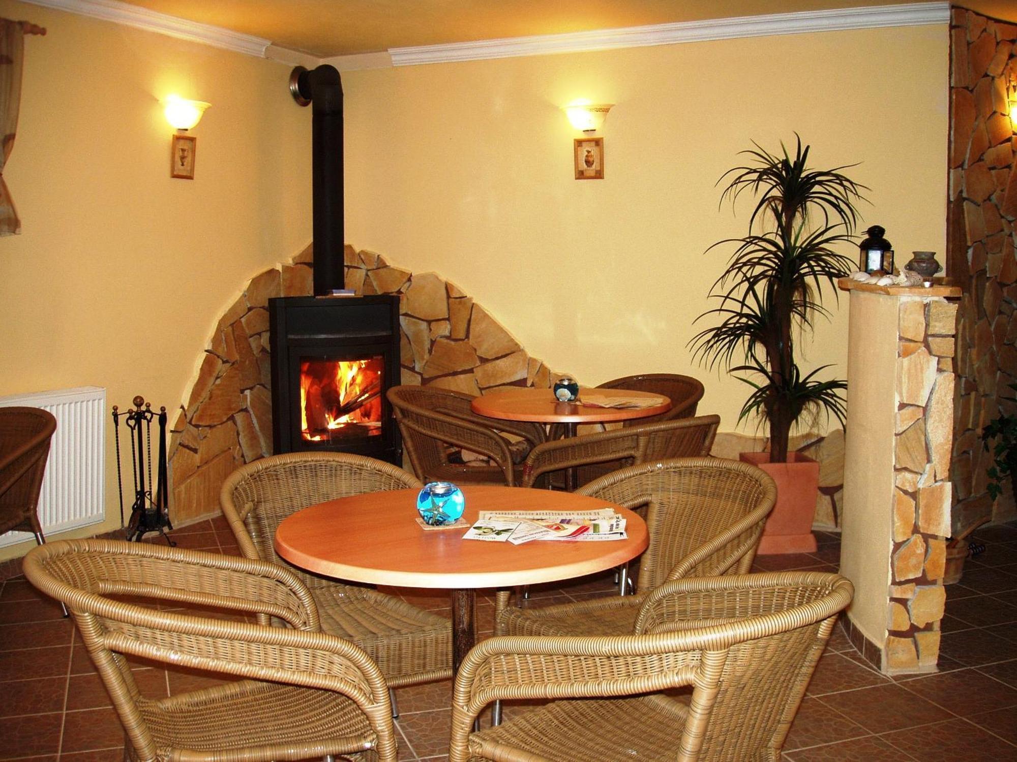Hotel Altenberg Staré Hory Buitenkant foto